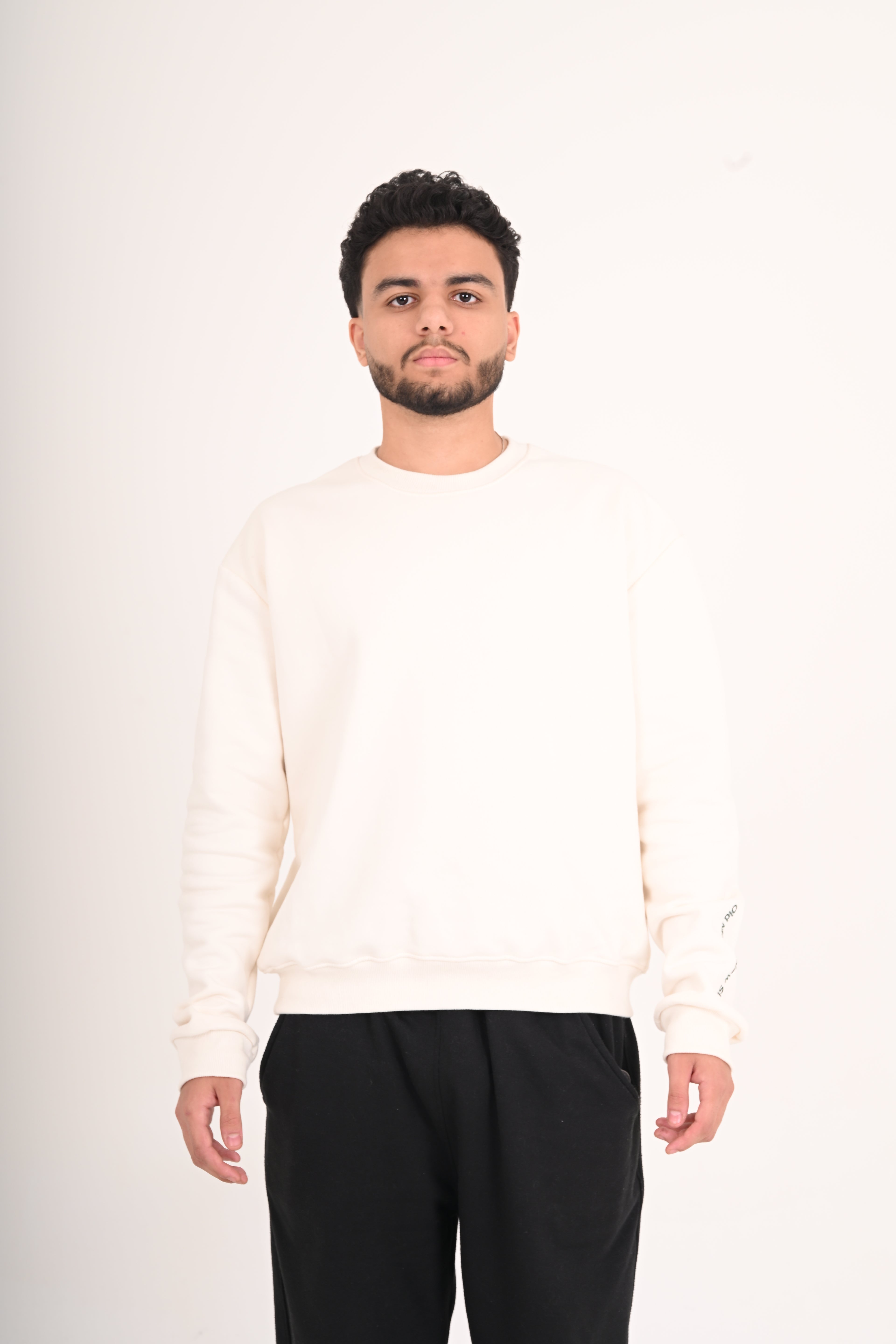 Nobile Essential Crewneck – Relaxed Fit