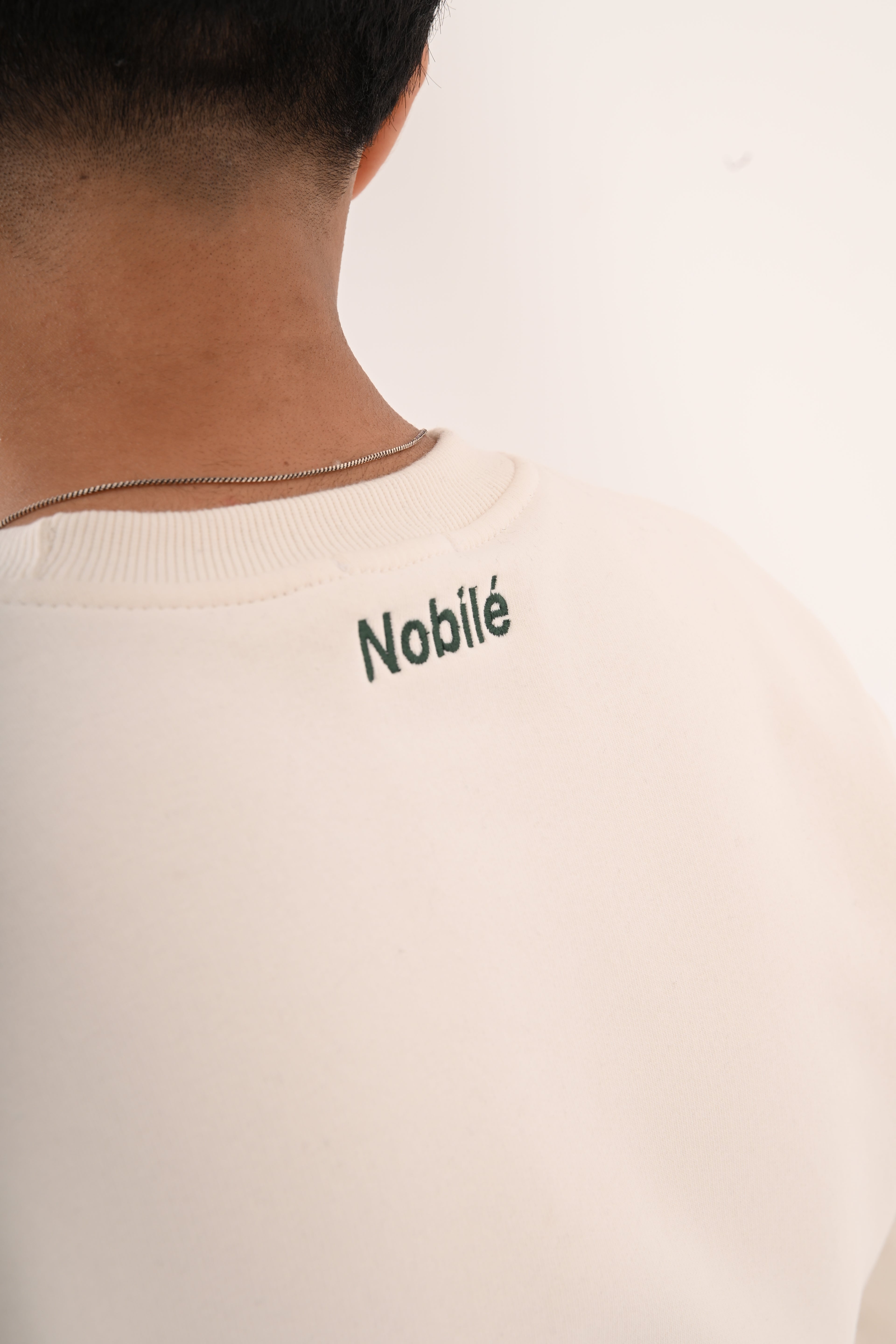 Nobile Essential Crewneck – Relaxed Fit